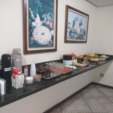 Hotel Italia Araguari Bagian luar foto
