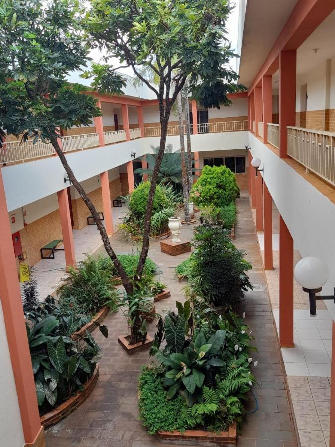 Hotel Italia Araguari Bagian luar foto